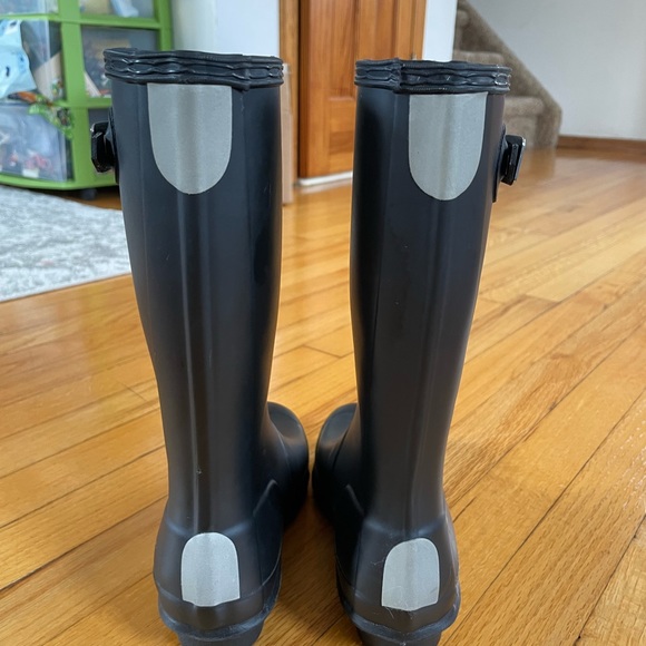 Hunter Original Kids Wellington Boots black Size 4 girls and 3 boys - Picture 3 of 9